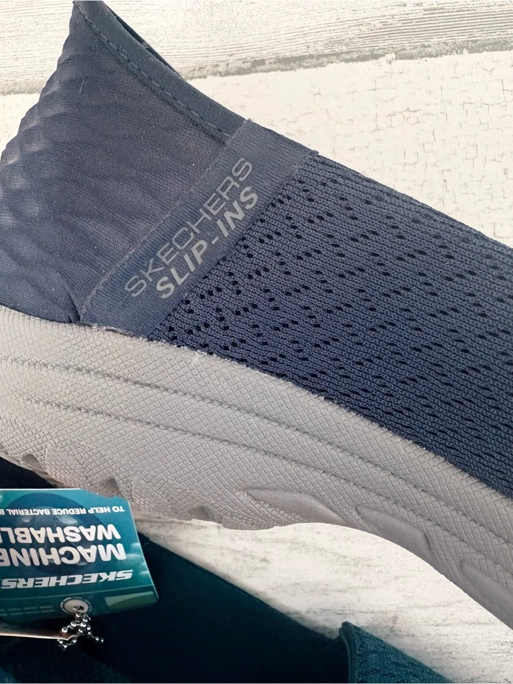 Skechers Women’s Size 9 Hands Free Slip-Ins Reggae Fest 2.0 Guiding Light NWT